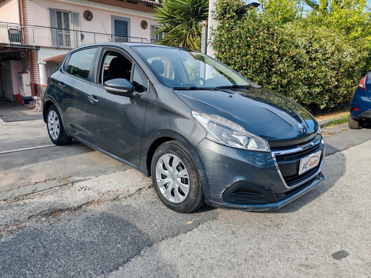 Peugeot 208 BlueHDi 75 5 porte Allure 2016