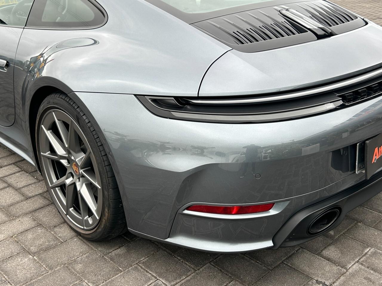 Porsche 911 Carrera 992.2 Coupe 3.0 394cv auto