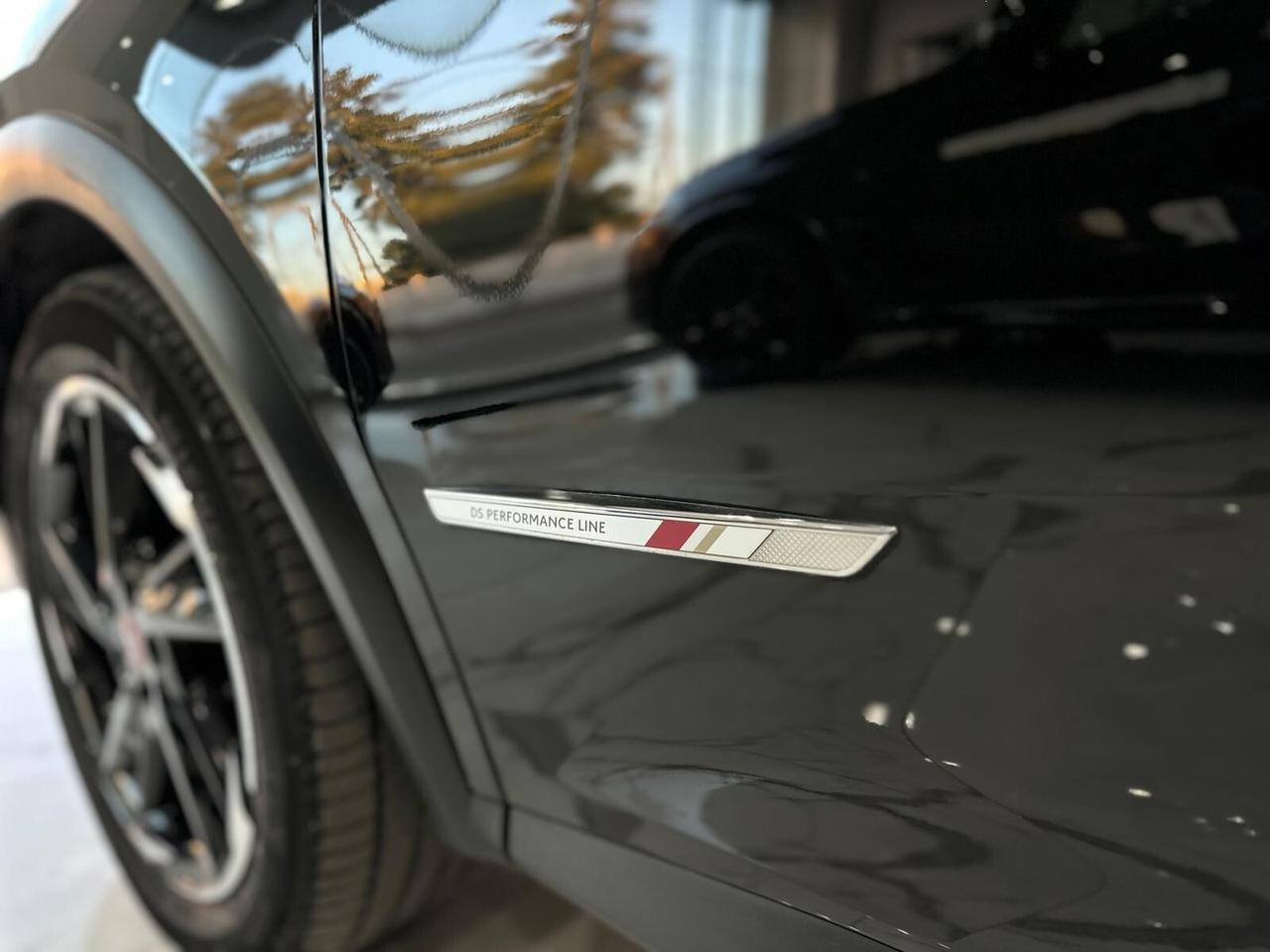 DS Automobiles DS 7 Crossback Performance Line