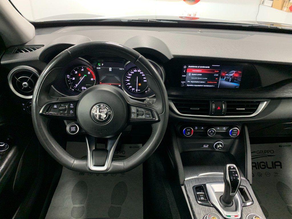Alfa Romeo Stelvio 2.2 Diesel AT8 Sport-Tech Automatico