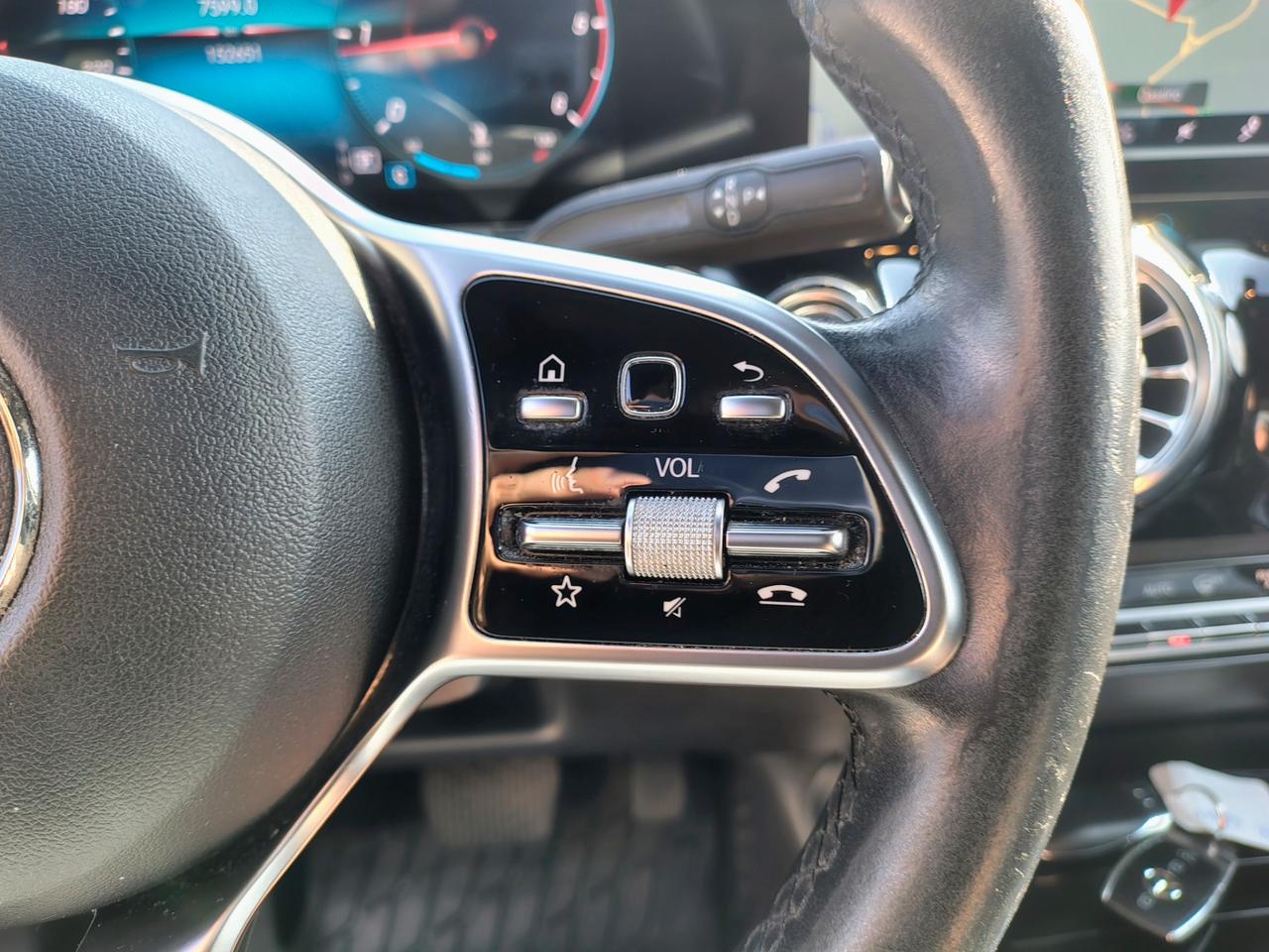 Mercedes-benz GLA 180 d Automatic Premium