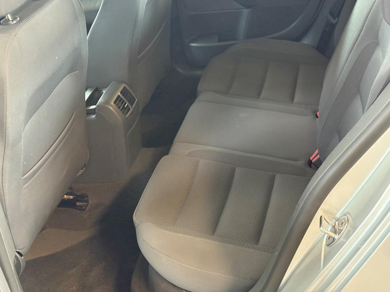 Volkswagen Golf 1.6 16V FSI 5p. Sportline