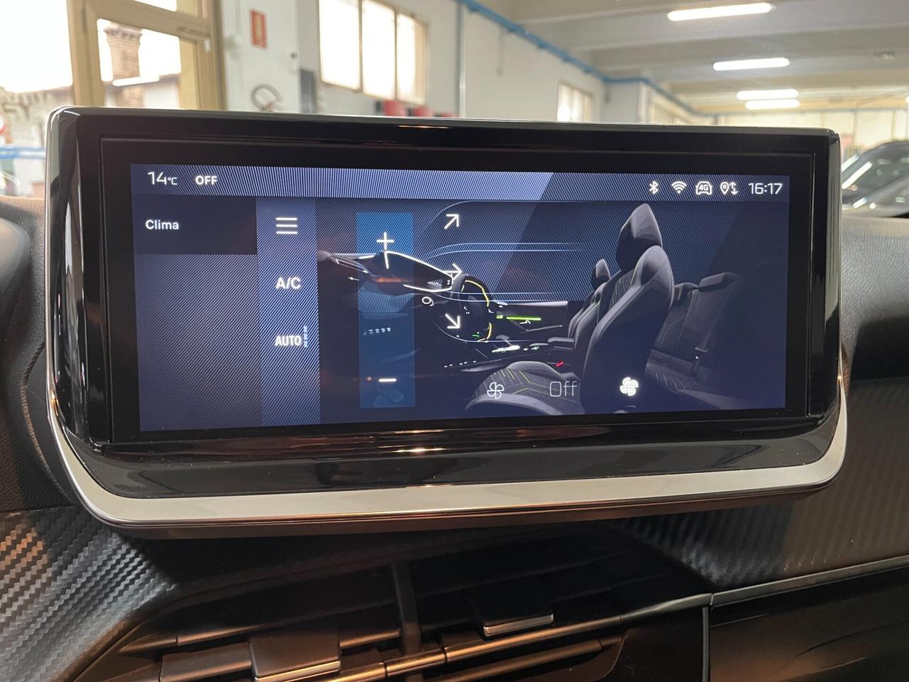 Peugeot 208 100cv 5 p. Allure 2025 Telecamera 360° Navi Sensori