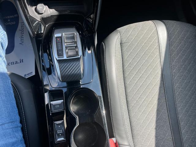 PEUGEOT 2008 PureTech 130 S&S EAT8 Allure