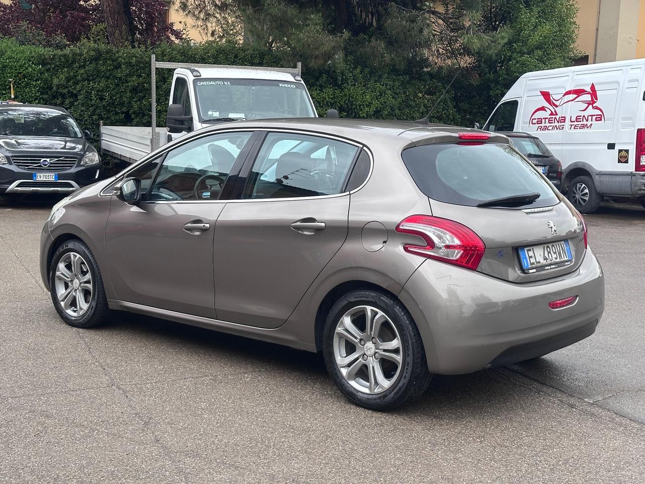 Peugeot 208 1.2 VTi 82 CV 5porte Allure Gpl