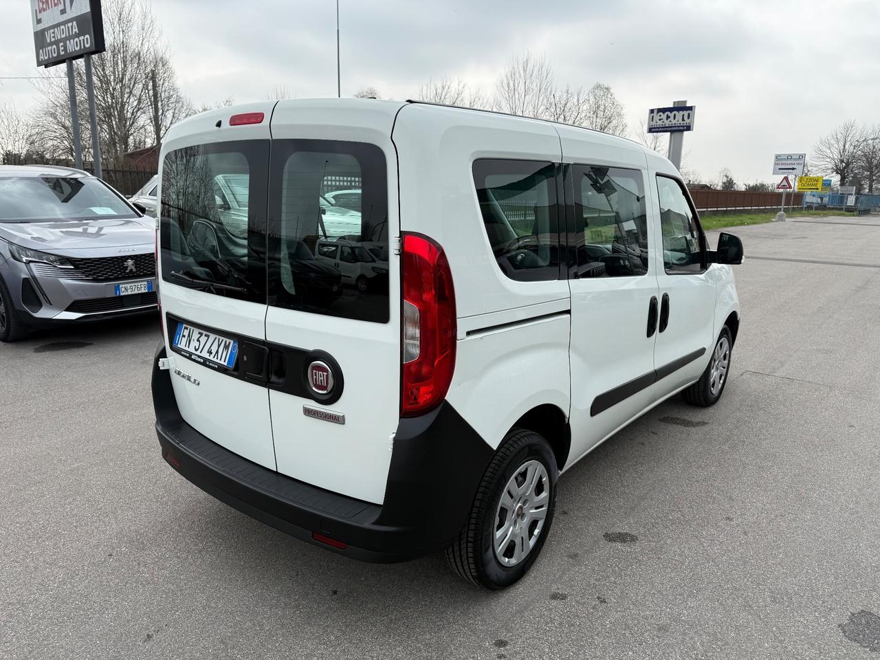 Fiat Doblo Combi N1 Autocarro 5 POSTI