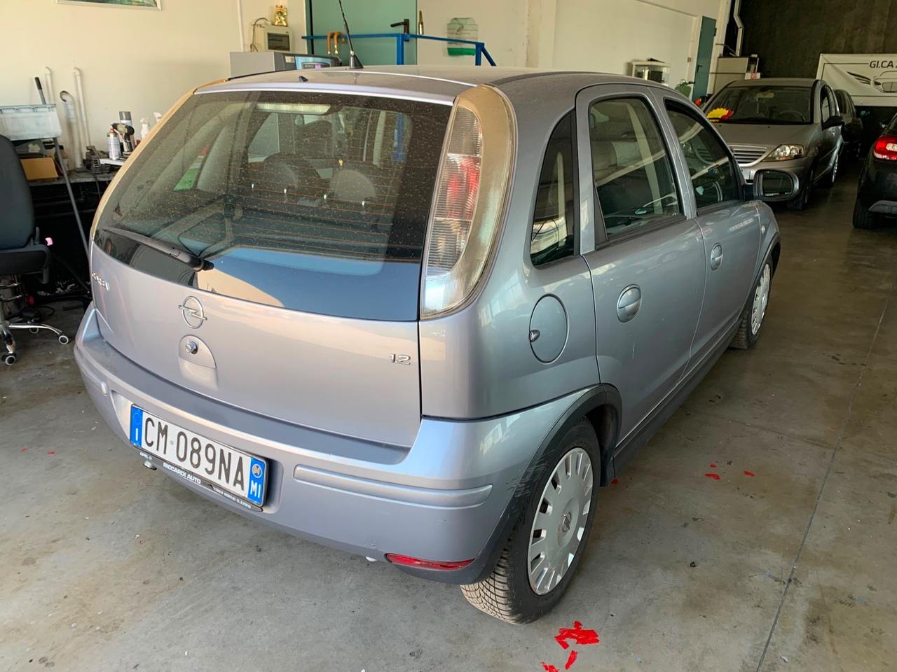 Opel Corsa 1.2i 16V cat 5 porte Enjoy