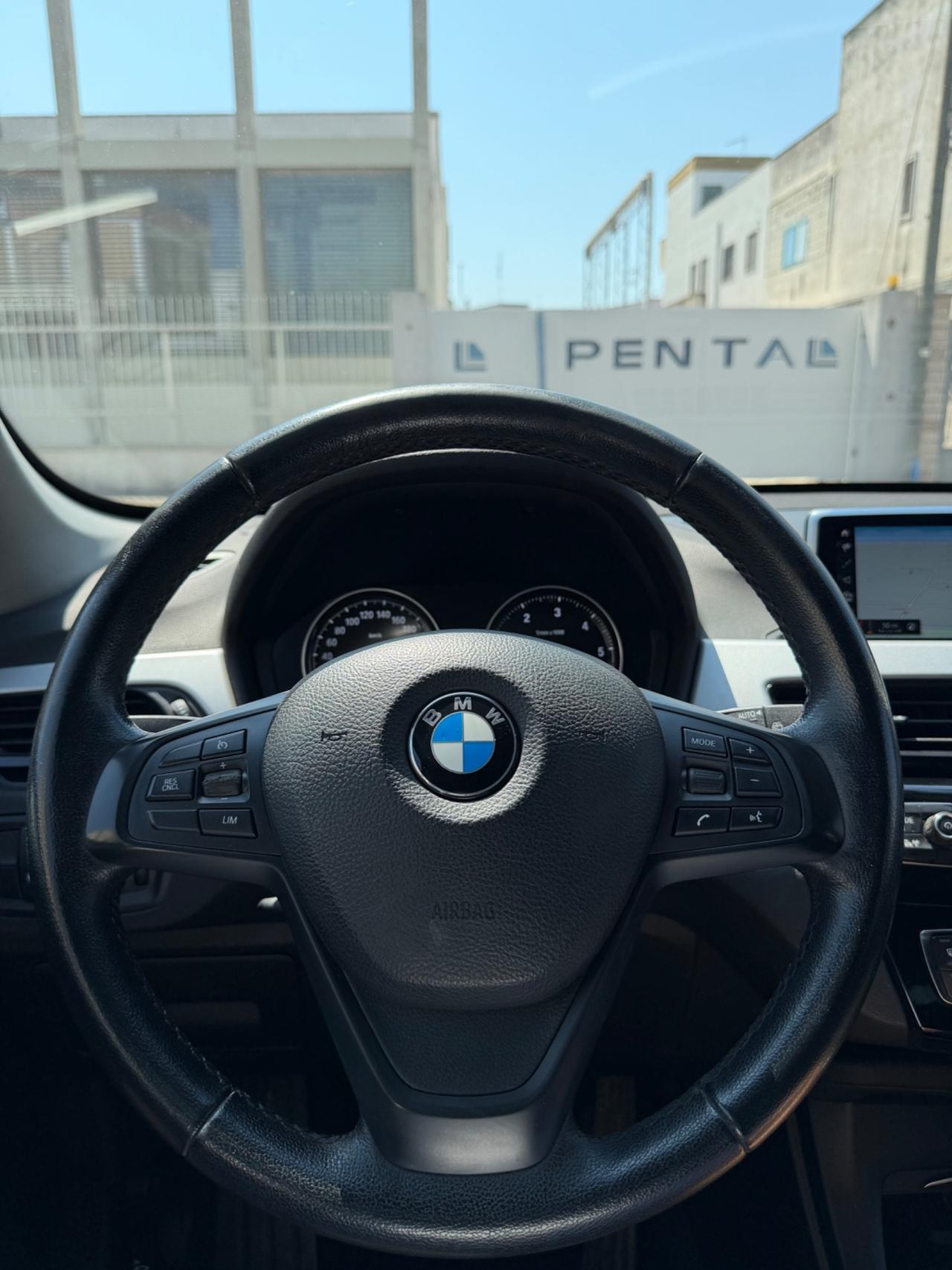 Bmw X1 16d sDrive-2020/LED/NAVI/16”