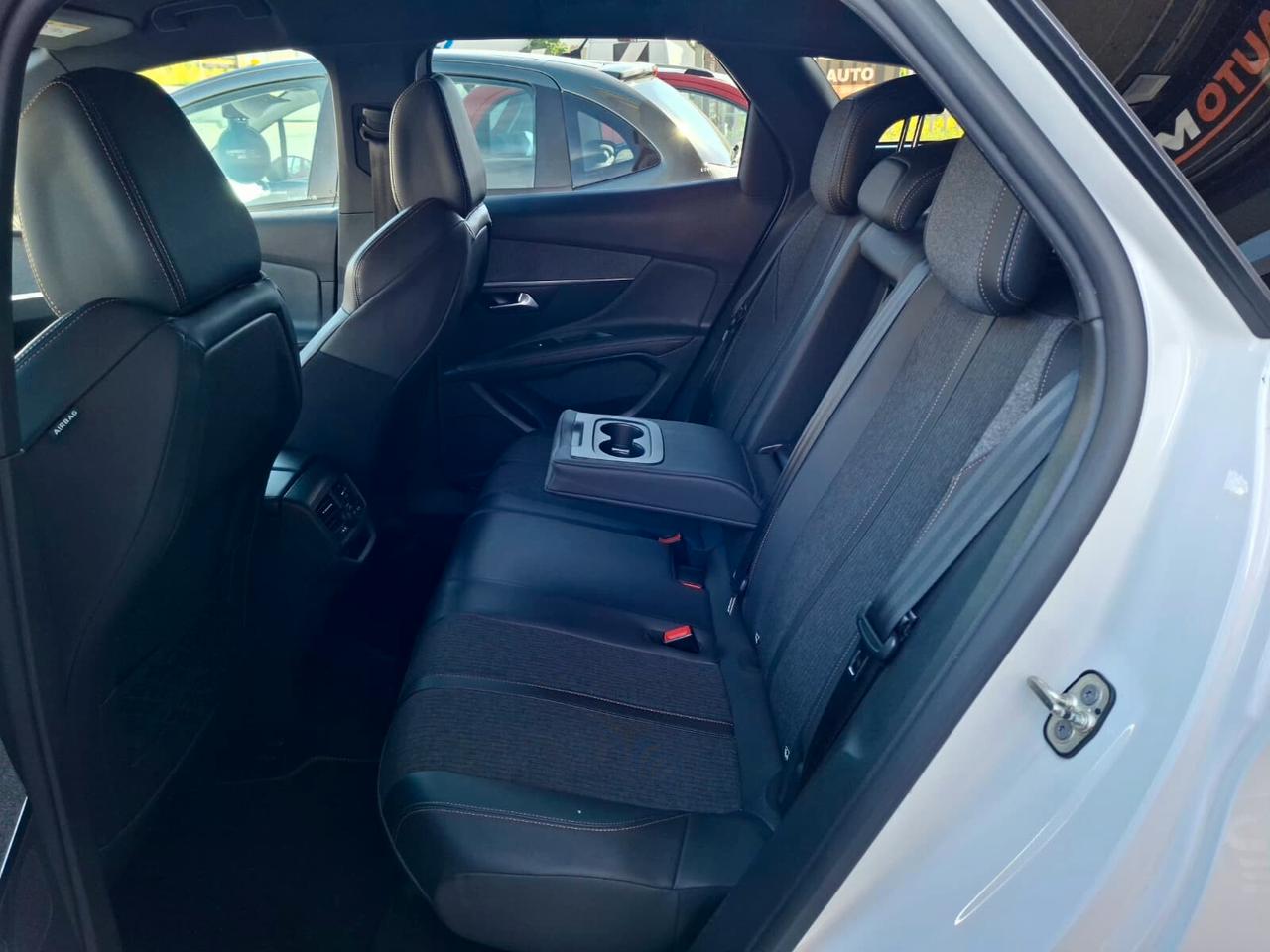 Peugeot 3008 1.5 BlueHDi 130cv EAT8 GT Line 2018