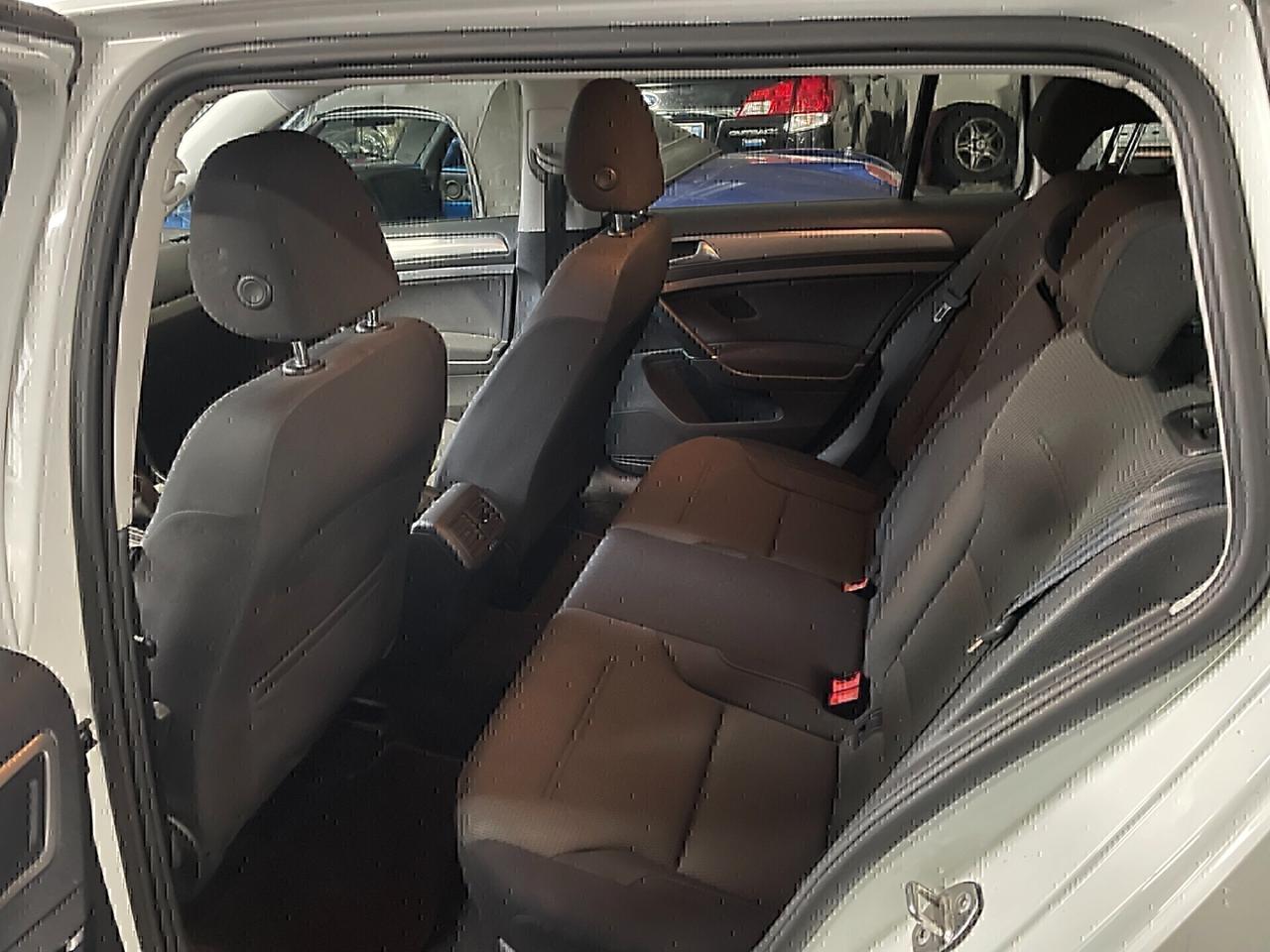 Volkswagen Golf Variant 1.6 TDI 105 CV Highline BlueMotion LIBRETTO TAGLIANDI VW