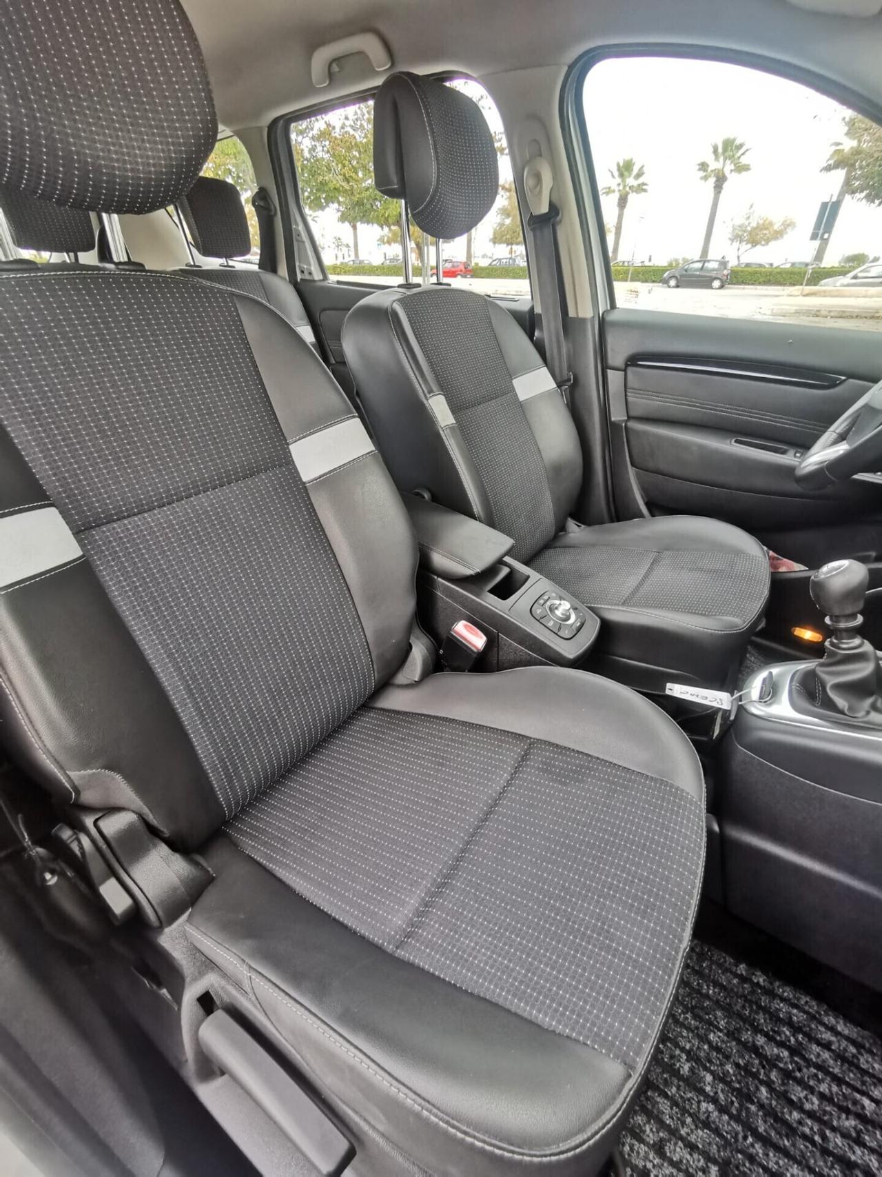 Renault Scenic Scénic 1.9 dCi 130CV Dynamique 7POSTI