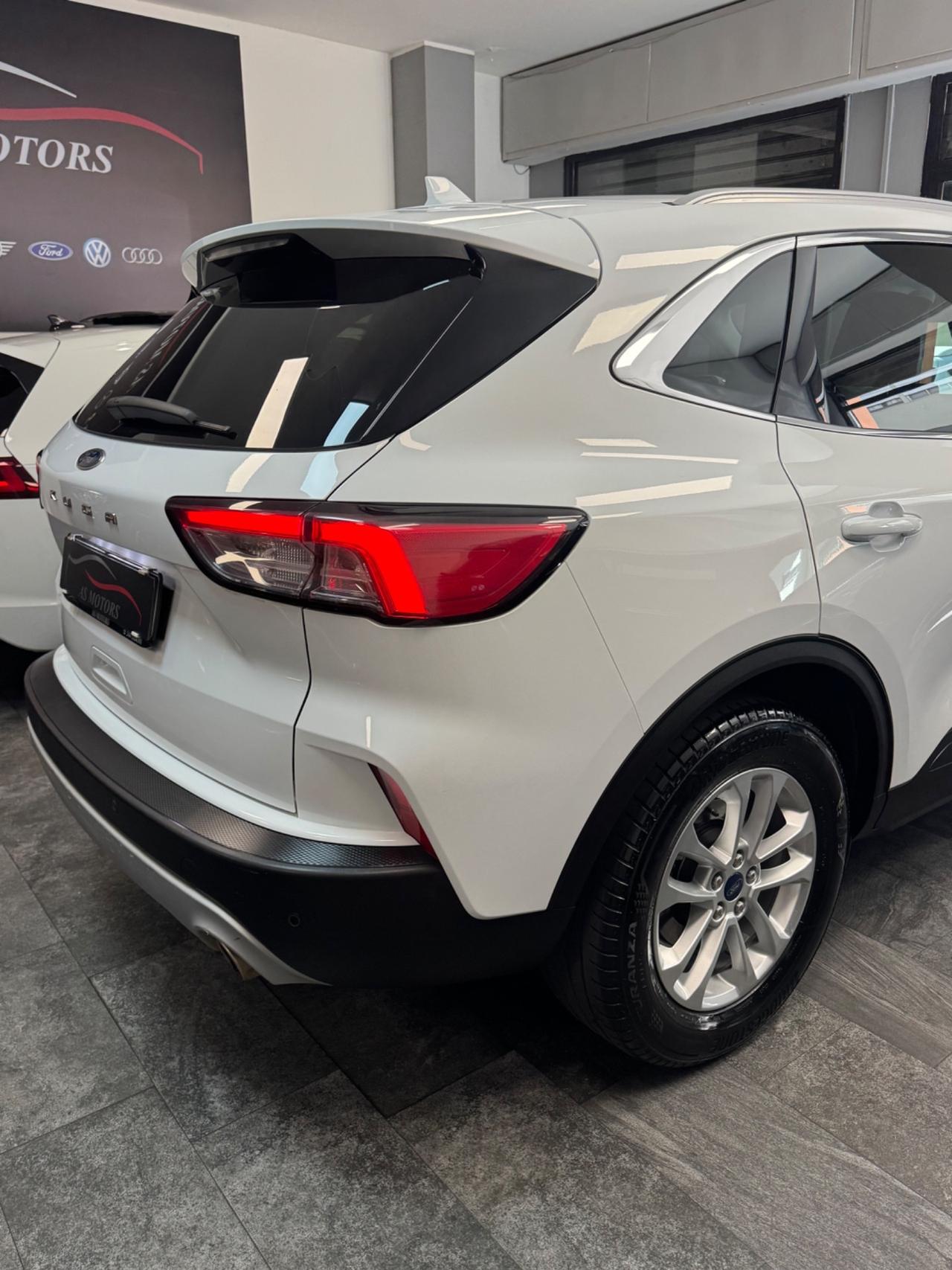 Ford Kuga 1.5 TDCi 120 CV 2WD Titanium