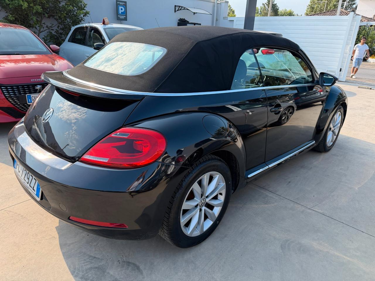 Volkswagen Maggiolino Cabrio 1.6 TDI Design