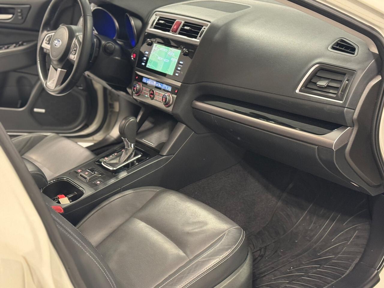 Subaru OUTBACK 2.0d Automatico 4x4 Gancio Traino !