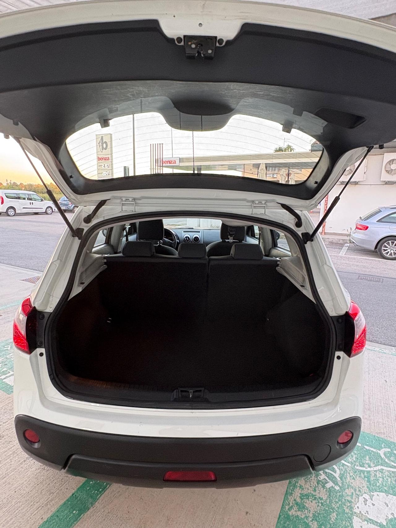 Nissan Qashqai 1.5 dCi anno 2014 garanzia 12/24.