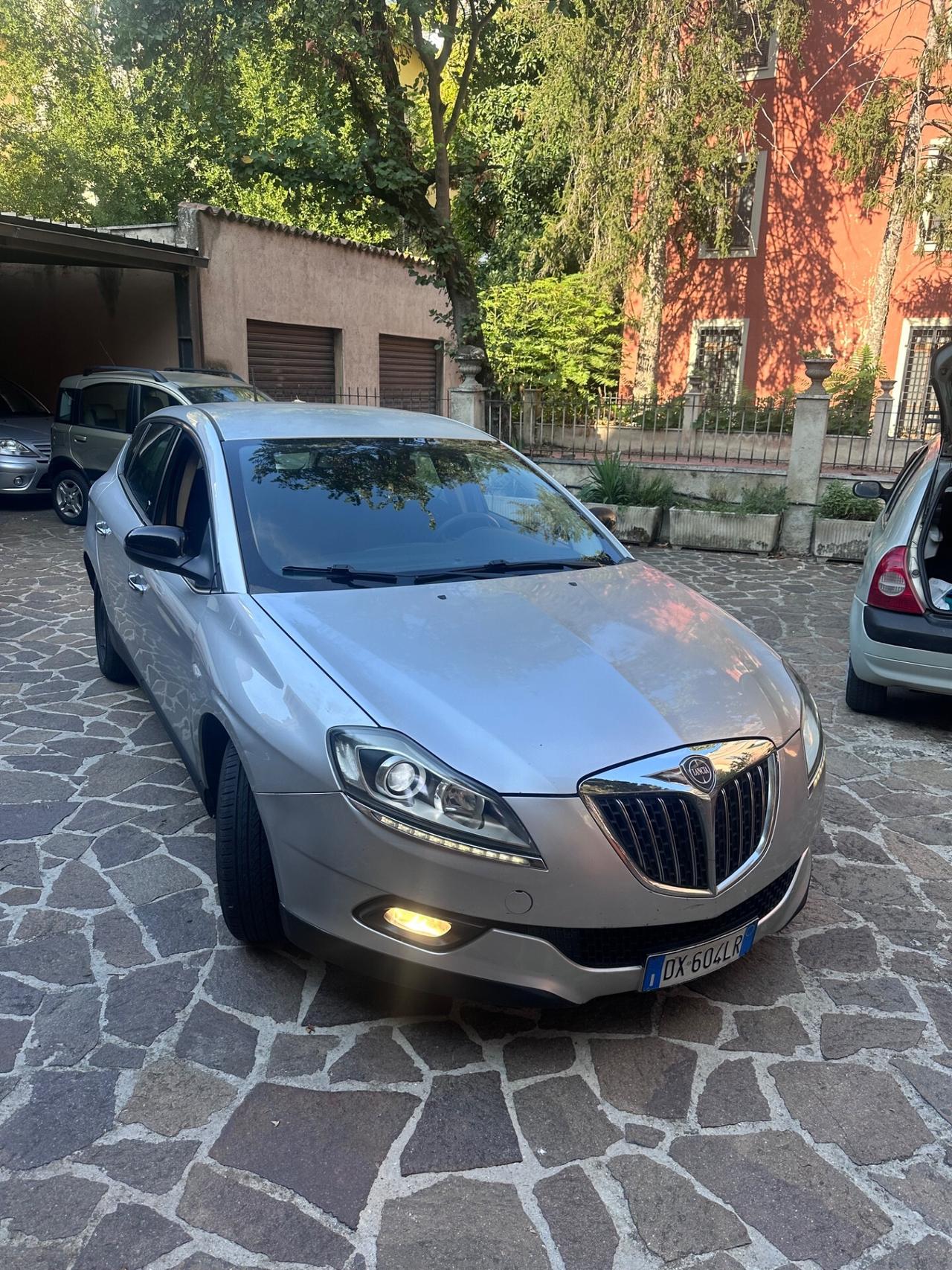 Lancia Delta 1.6 MJT DPF Platino
