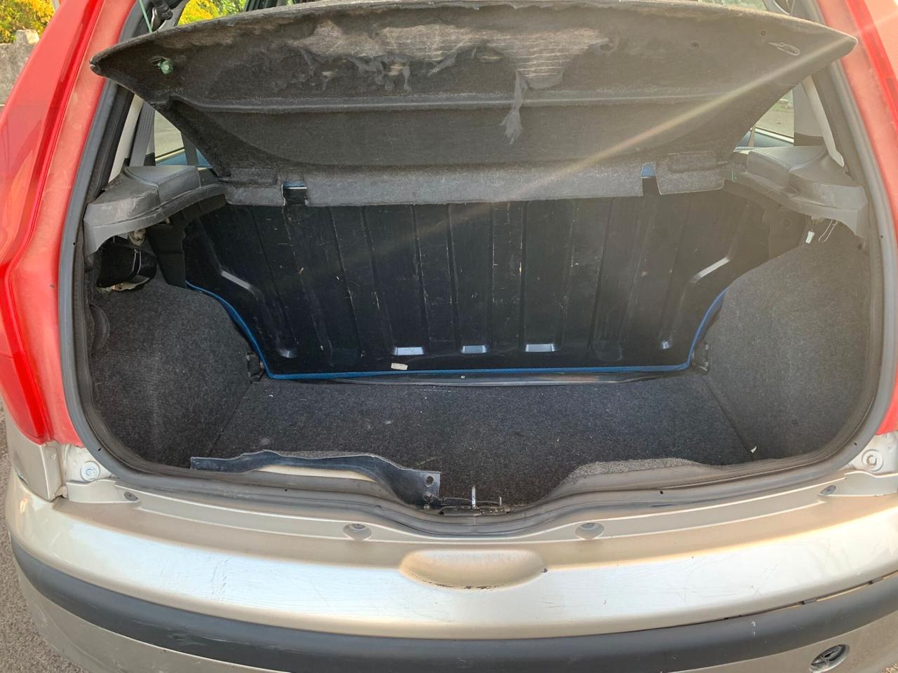 Fiat Punto 1.2i cat 60cv 5 porte EL