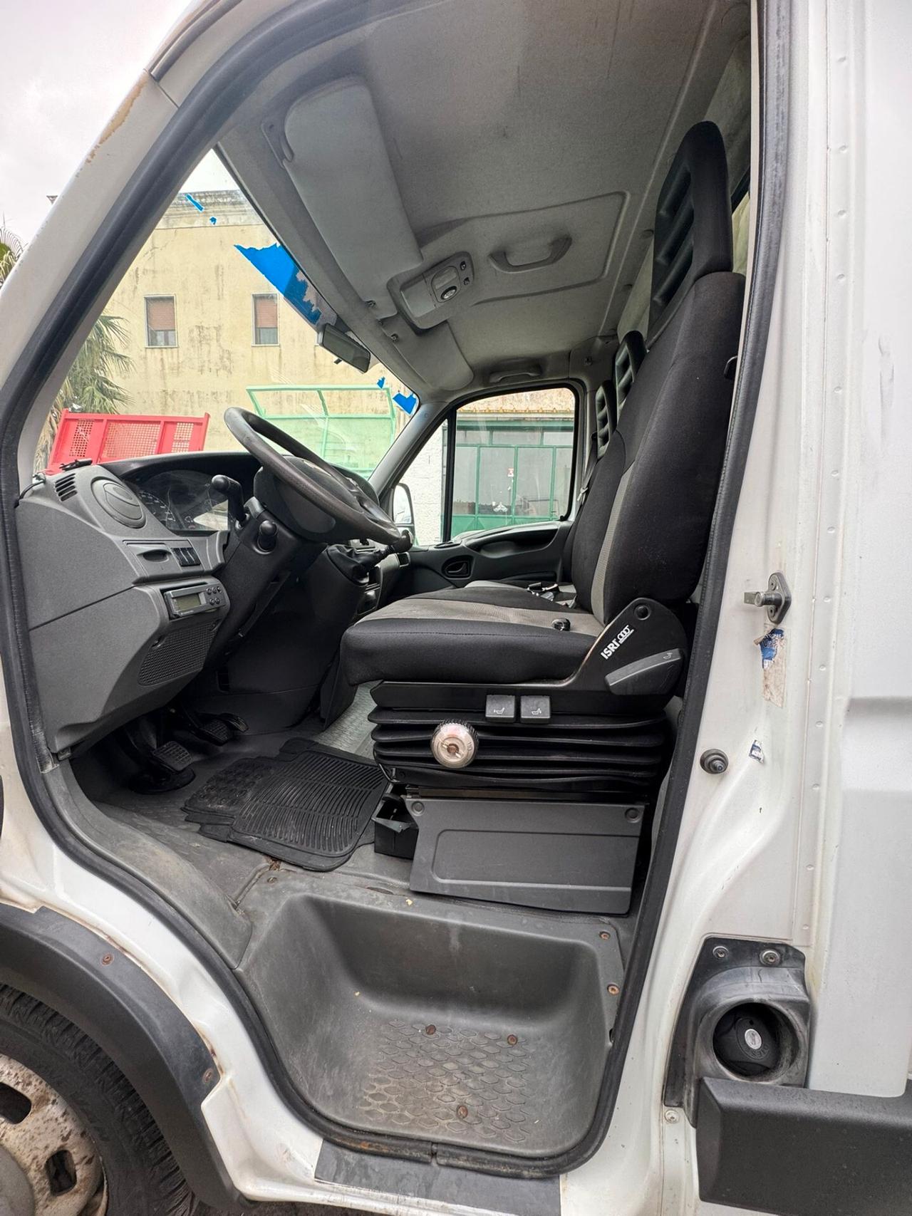 Iveco Daily 35C13 BTor 2.3 HPT PC-RG Cabinato frigorifero