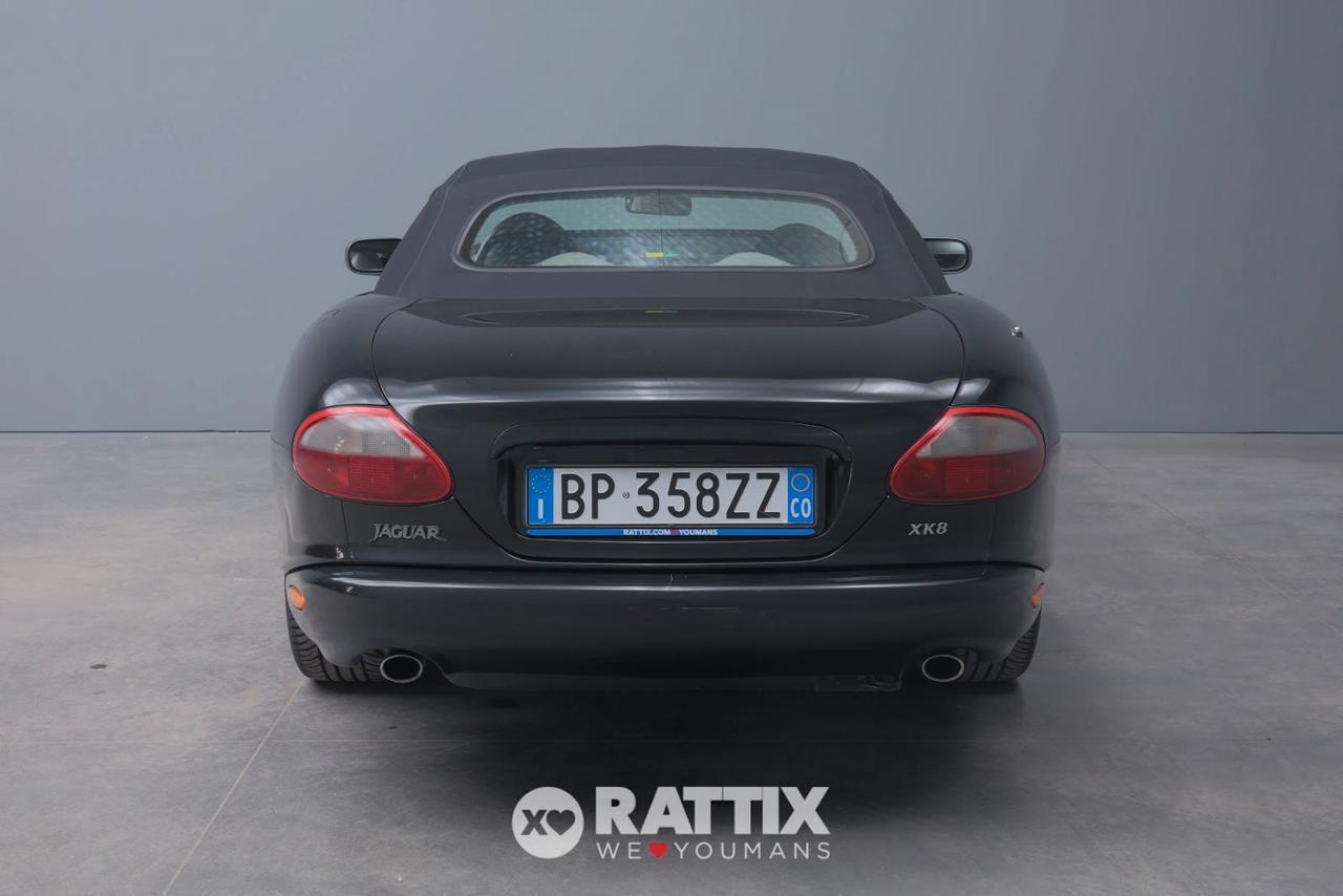 Jaguar XK8 4.0 V8 284CV Convertible
