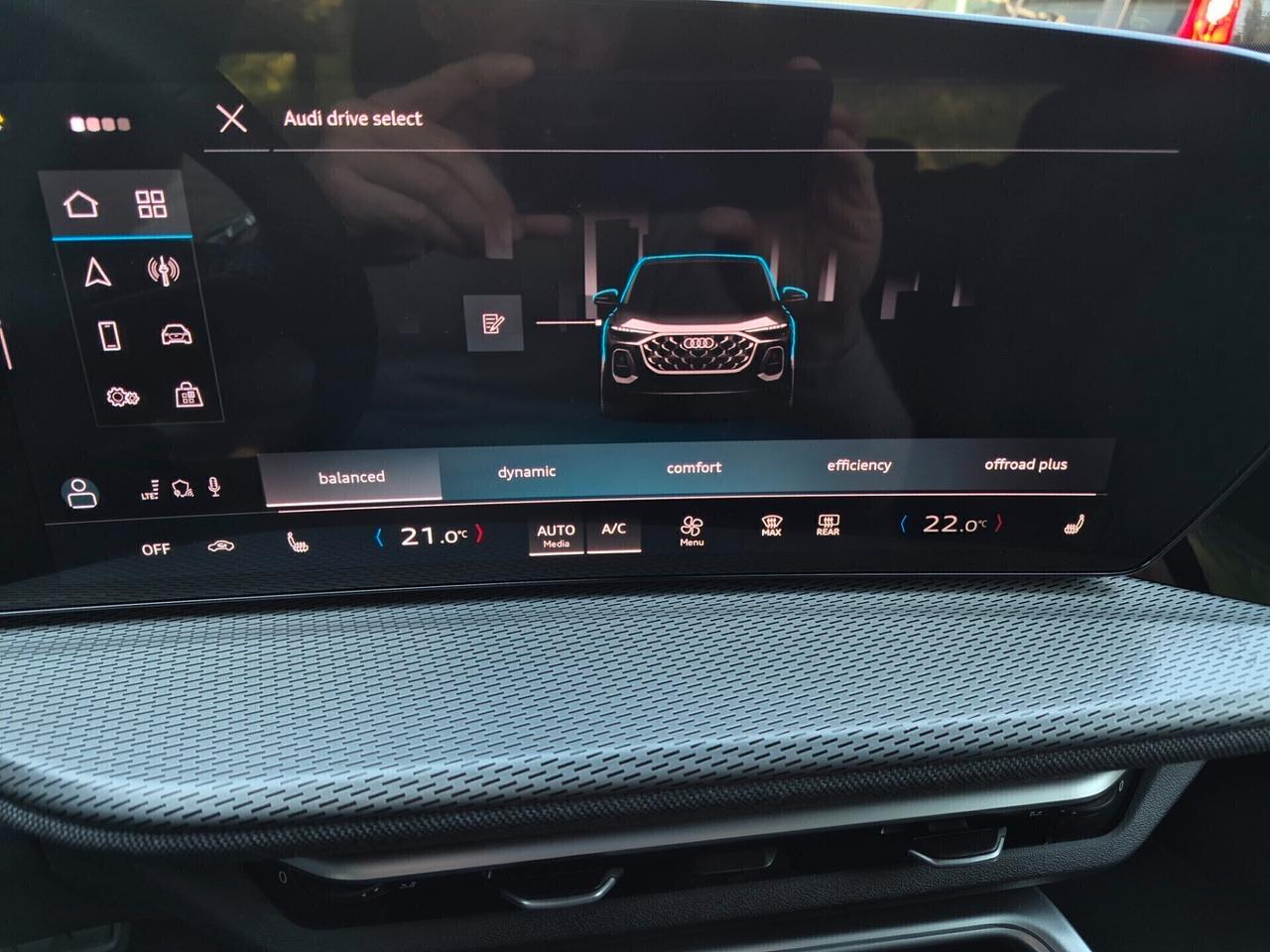 Audi Q5 SPORTBACK *NUOVO MODELLO* 40 TDI/HYBRID *QUATTRO* S LINE PLUS MATRIX DISPLAY PASS. MMI CARPLAY