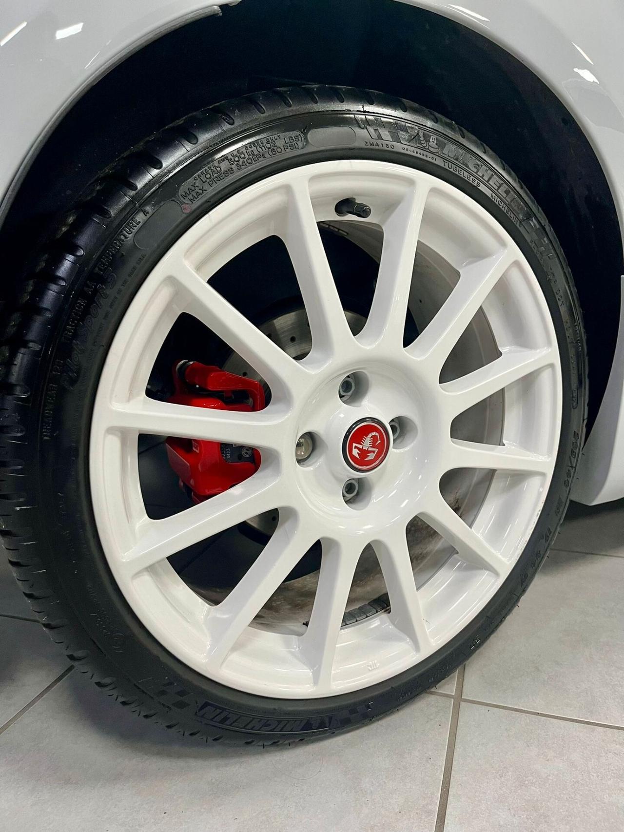 Abarth 595 C 1.4 Turbo T-Jet 180 CV Esseesse