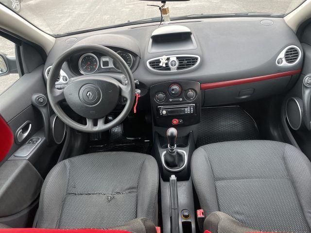 RENAULT Clio 1.2 BENZ 75 5 porte Dynamique OK NEOPATENTATI