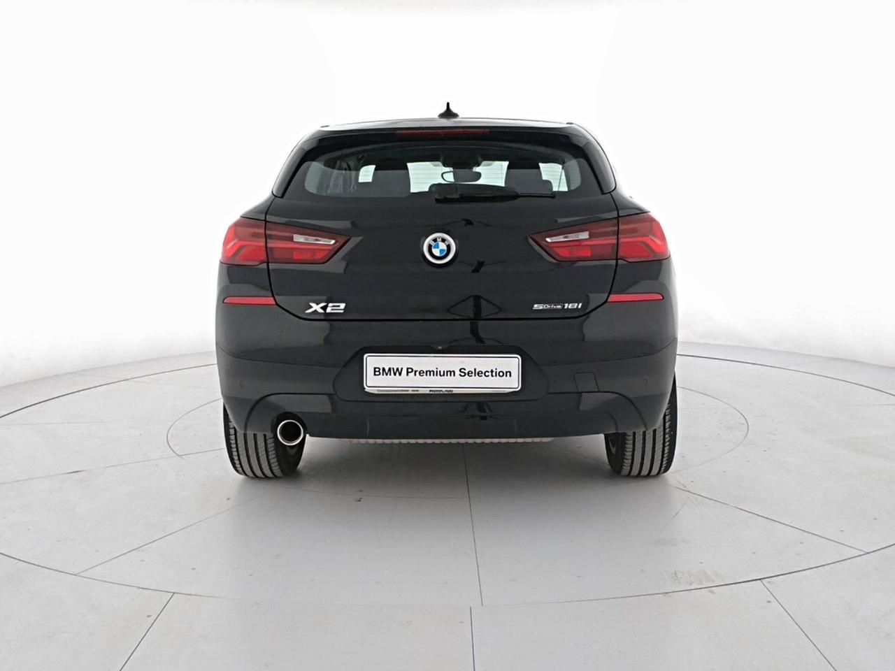 BMW X2 sDrive18i Advantage 136cv