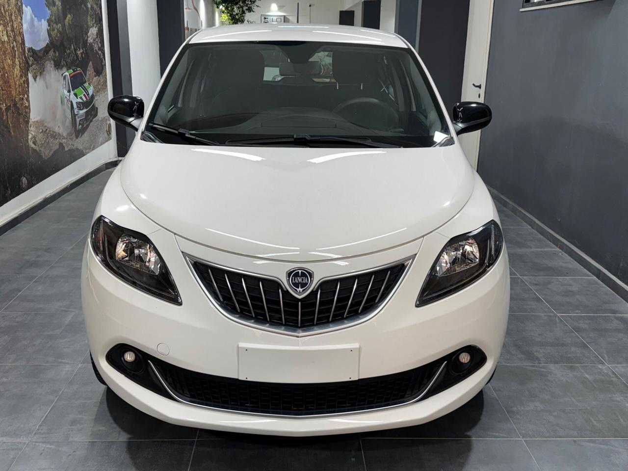 Lancia Ypsilon 1.0 FireFly 5 porte S&S Hybrid Gold
