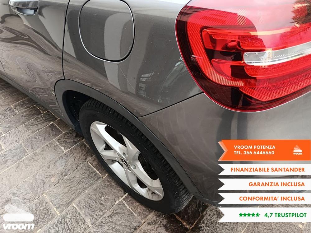 MERCEDES GLA (X156) GLA 200 d Automati...