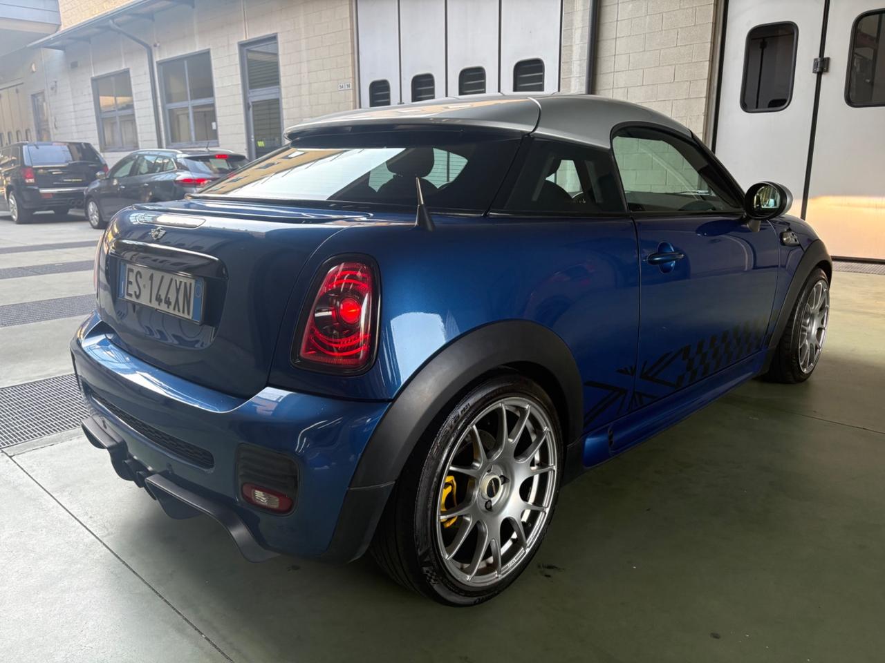 Mini Cooper Coupe 1.6 Coupé Allestimento John Works.