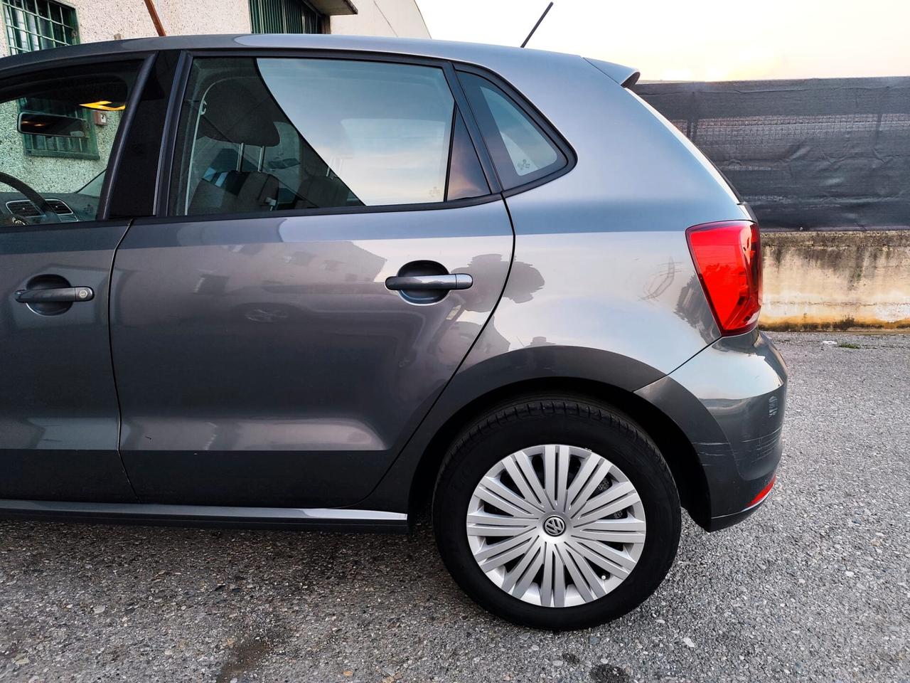 Volkswagen Polo 1.0 BENZINA NEOPATENTATI UNIPROPRIETARIO