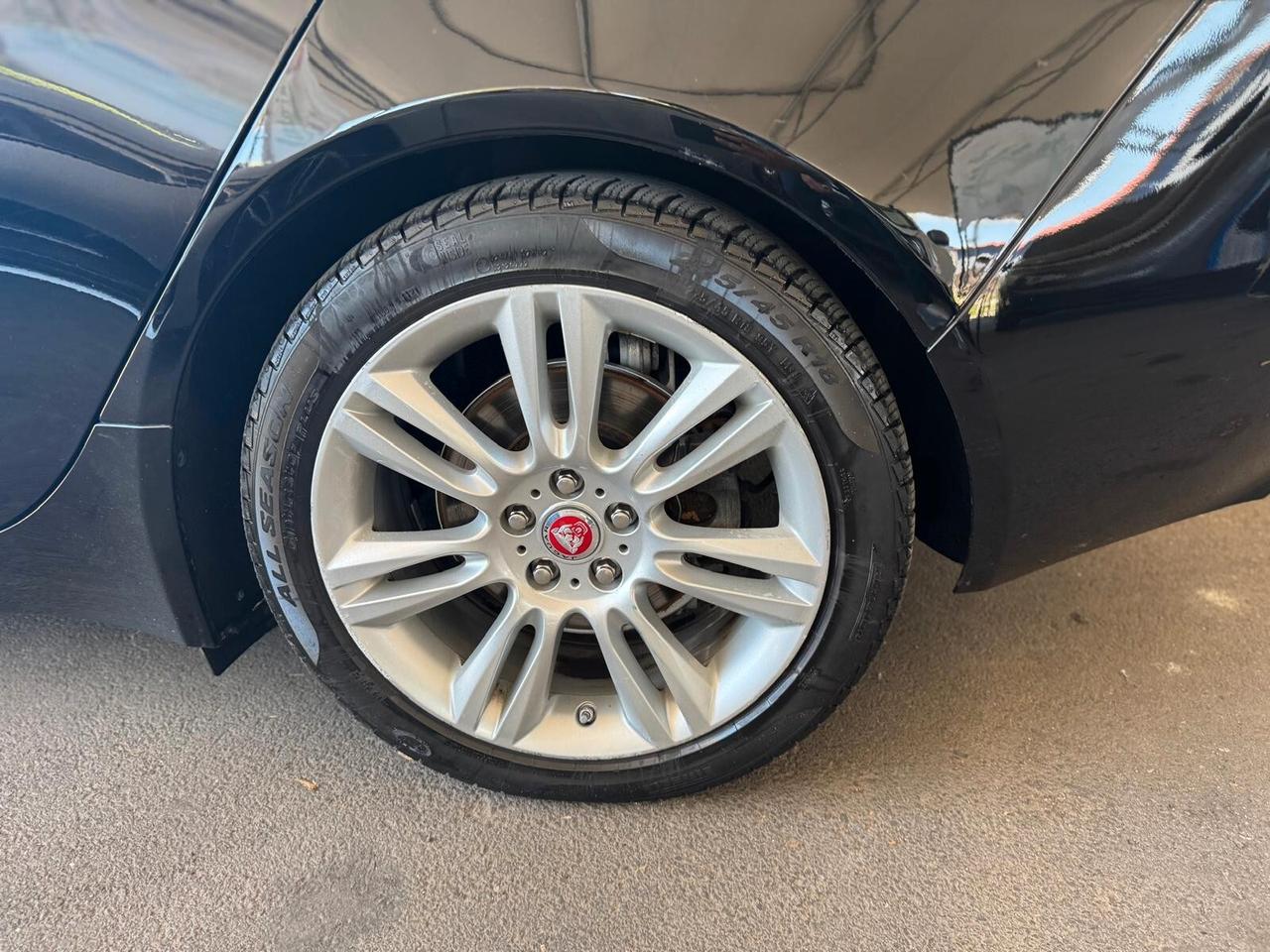 Jaguar XE 2.0 D Turbo 180CV aut. Portfolio