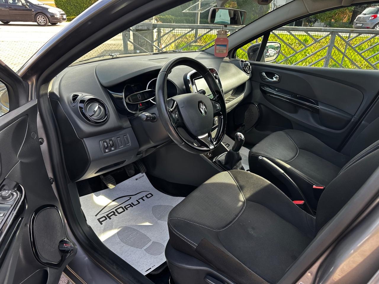 Renault Clio 1.2 75CV 5 porte Live