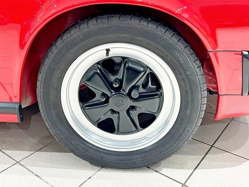 Porsche 911 Carrera 3.2 Targa