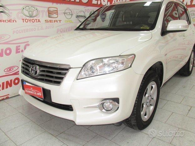 Toyota RAV 4 2.2 D-4D 4x4 DA VETRINA 2011