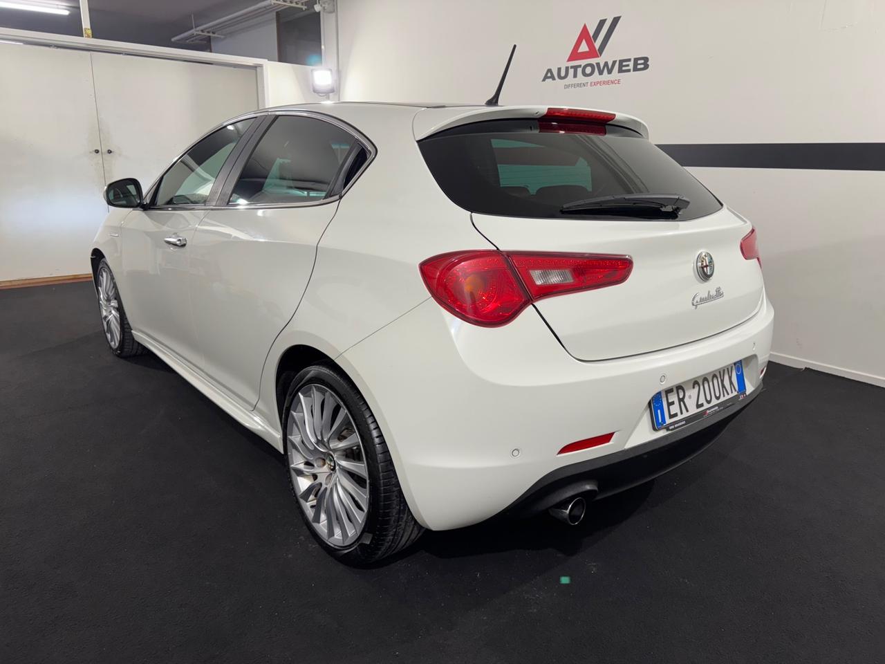 Alfa Romeo Giulietta Exclusive FULL OPTIONAL CON TETTO APRIBILE