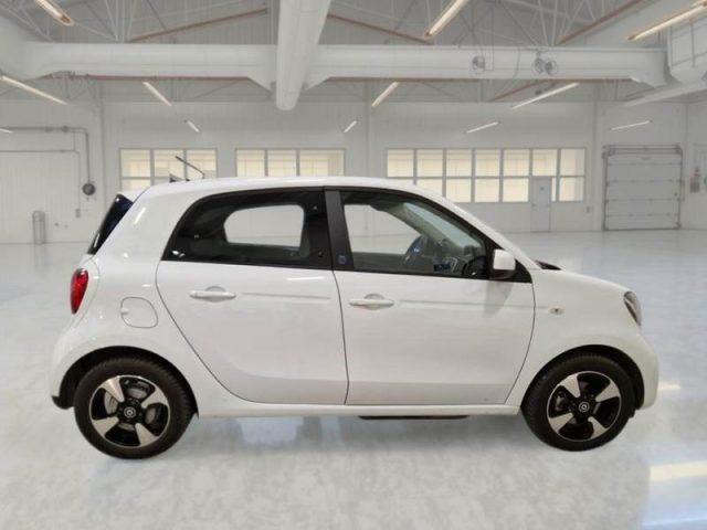 SMART ForFour EQ Passion