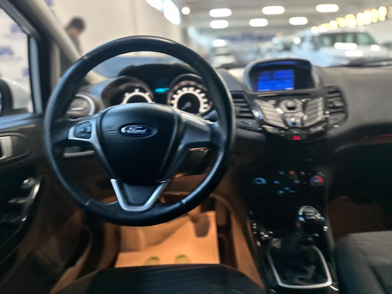Ford Fiesta 1.5 TDCi 75CV 5 porte Titanium/2015/ok neopatentati
