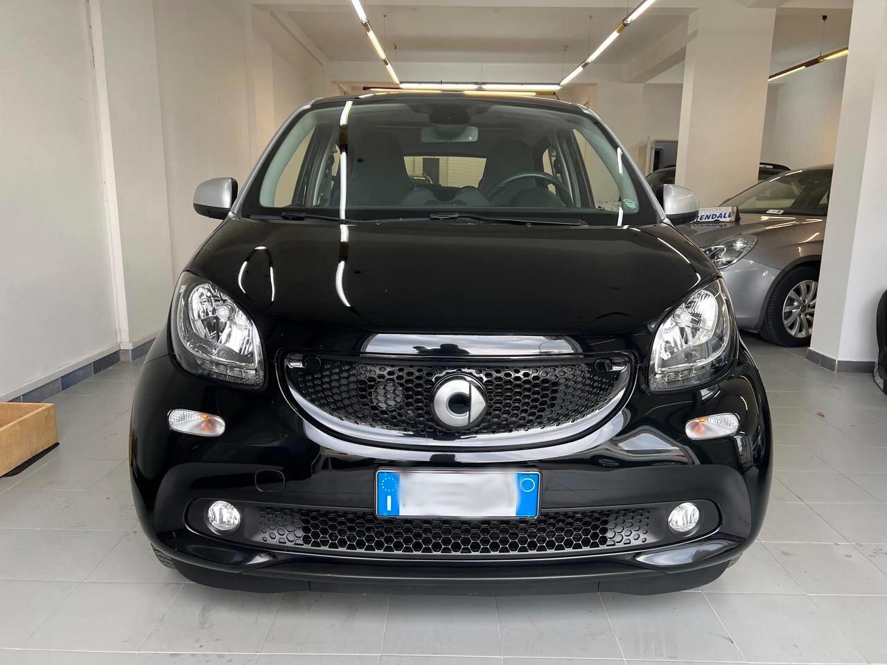 Smart ForFour 60 1.0 Black Passion