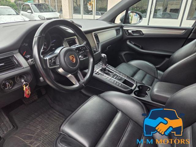 PORSCHE Macan 2.0