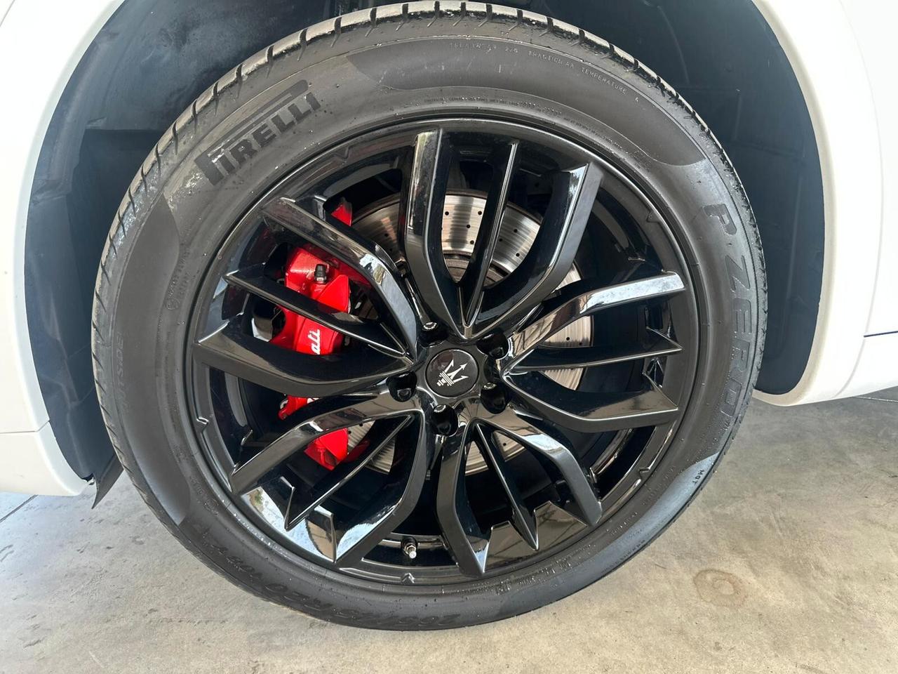 MASERATI LEVANTE GRANSPORT WRAPPATA 10/2018