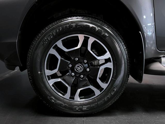 TOYOTA Hilux 2.4 D-4D A/T 4WD 4 porte Double Cab Executive