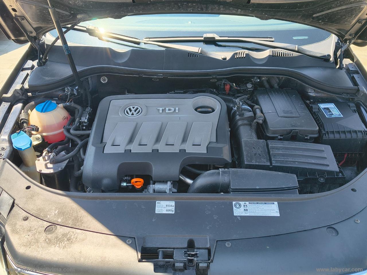 VOLKSWAGEN Passat Var. 2.0 TDI Highline BlueM.Tech