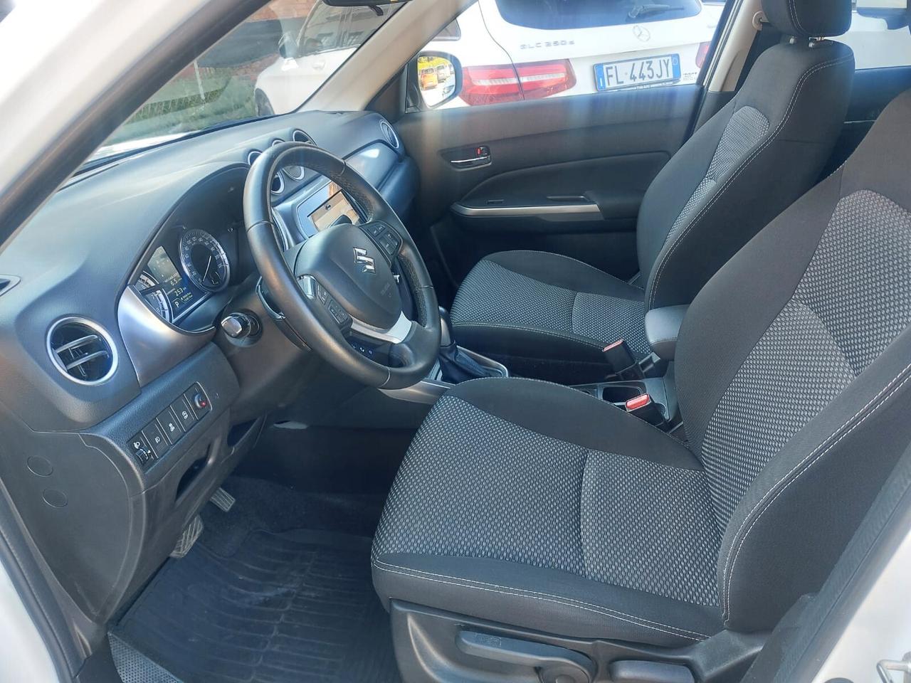 Suzuki Vitara 1.0 Boosterjet A/T Cool AUTOMATICA