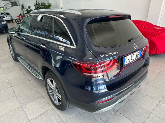 MERCEDES-BENZ GLC 300 e 4Matic EQ-Power Business Extra