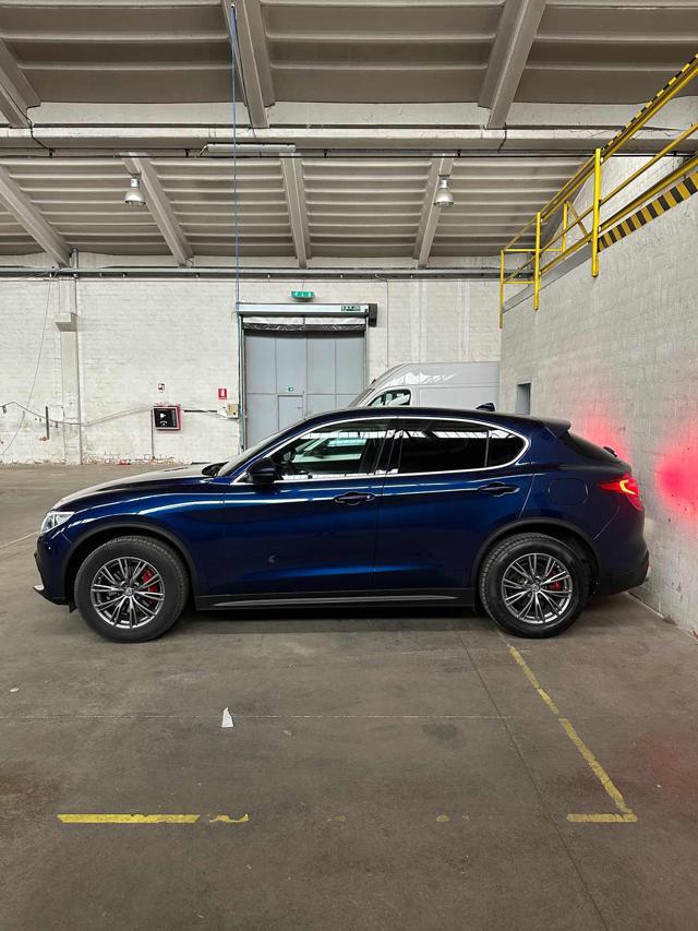 ALFA ROMEO Stelvio 2.0 Turbo 200 CV AT8 Q4 Super
