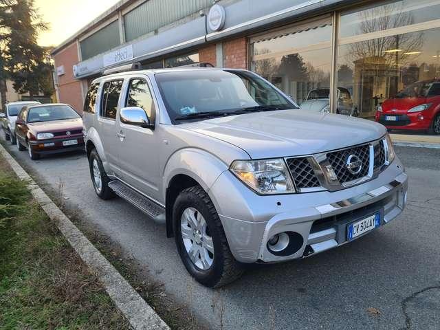 Nissan Pathfinder 2.5 dCi LE