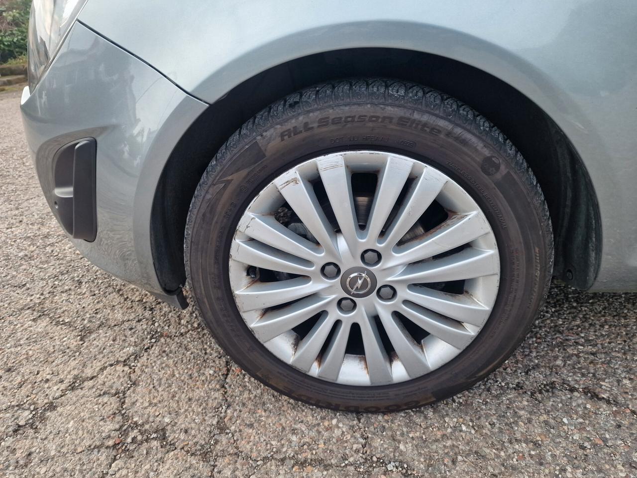 Opel Corsa 1.2 5 porte Sport