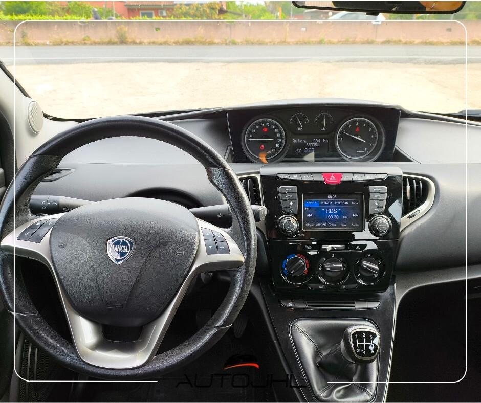 Lancia Ypsilon 1.2 69 CV 5 porte S&S Gold