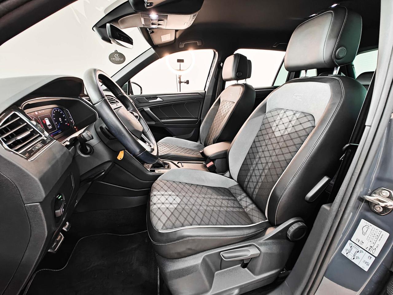 Volkswagen Tiguan 2.0 TDI 150 CV SCR DSG R-Line